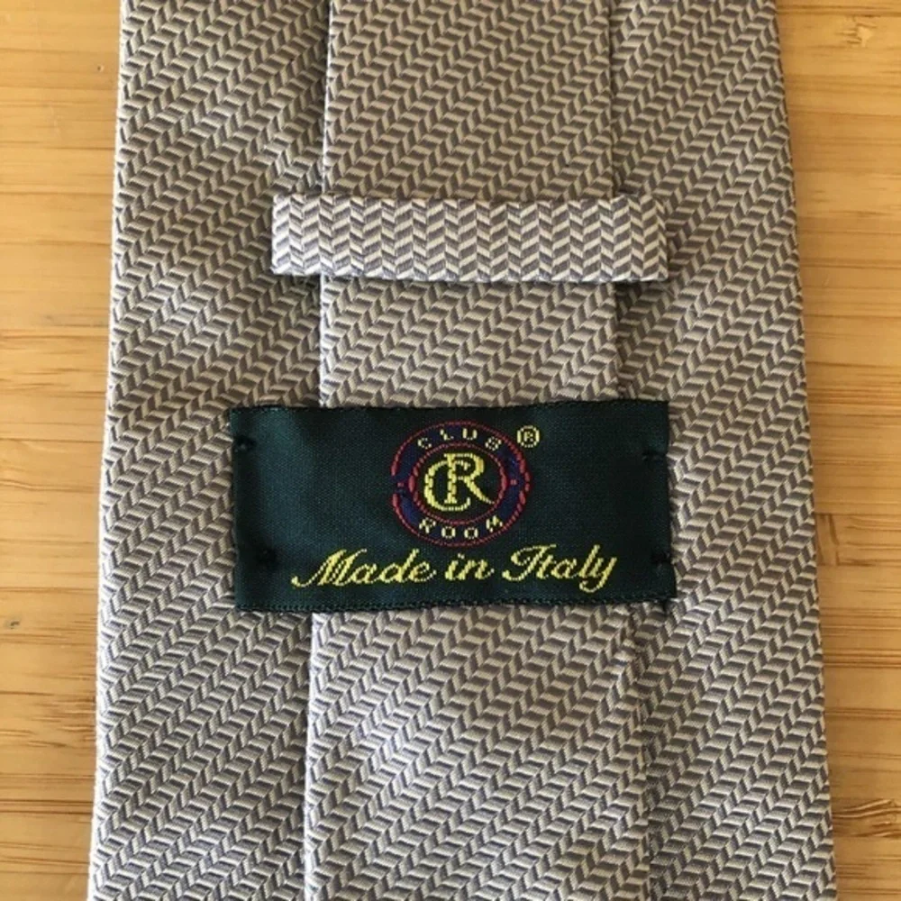 Club Room Silk Tie MADE IN ITALY Light Sand Color!